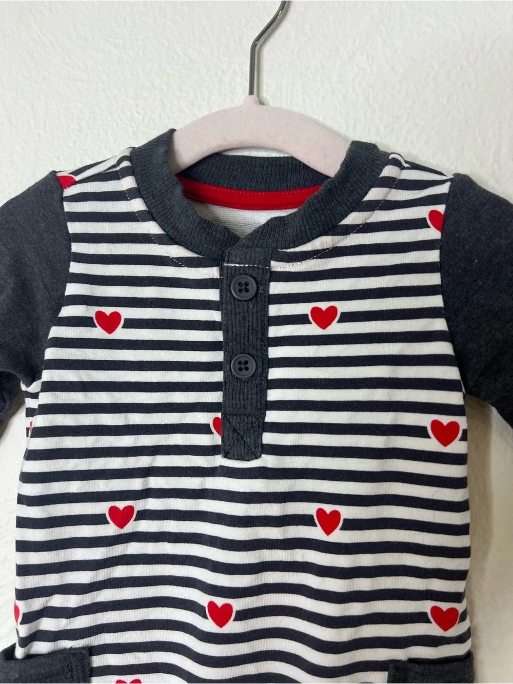 Play By Little Sleepies Striped Hearts One-Piece Romper size Newborn